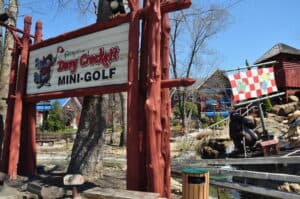 Ripley's Davy Crockett Min-Golf in Gatlinburg